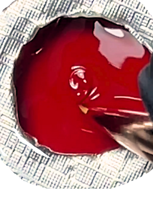 Artistic Red Farbgel – TPO-frei – intensives Rot für elegante Nageldesigns“