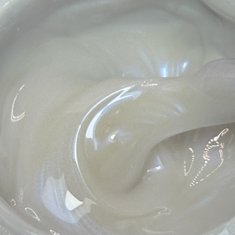 Aurora Blue Mousse – mittelviskoses Aufbaugel mit blauem Schimmer für Babyboomer, French & feilarme Modellagen. Cremige Textur, TPO-frei, 30g.

Wenn du auch für weitere Farben oder Varianten (z. B. Aurora Rosé Mousse oder andere Sculpting-Gele) so eine Vorlage brauchst, sag einfach Bescheid!
